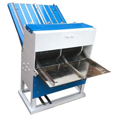AUTOMATIC BREAD SLICER WITH MOTORIZED BELTS 